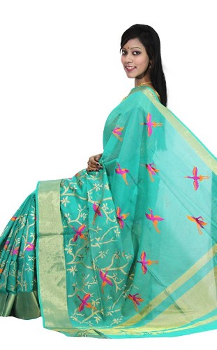 15 Traditional Designs of Maheshwari Sarees for Royal Look