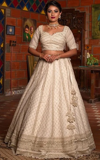 10 Latest Wedding Lehenga Choli Designs for Indian Bride 2023