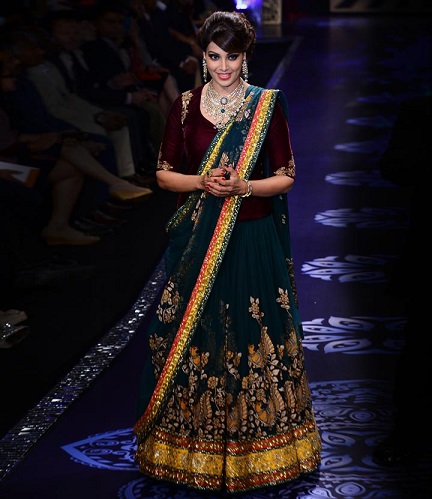 Bollywood Actresses in Designer Lehenga Choli - 30 Latest Collection