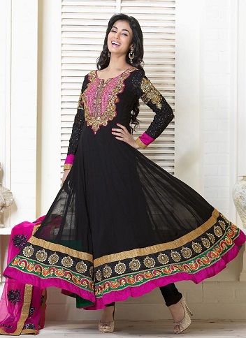 20 Stunning Anarkali Salwar Suits That Will Give Royal Look