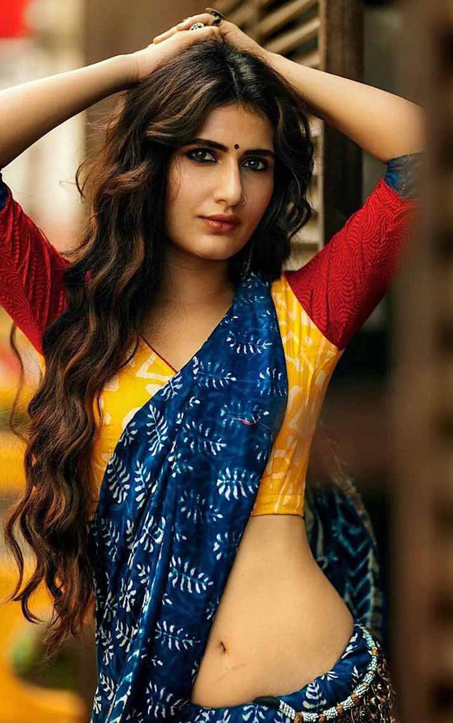 25+ Hottest Bollywood Actresses Instagram Pics and Reels 2024