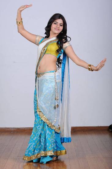 20 Hot Pics of Actress Samantha Ruth Prabhu in Saree 2025