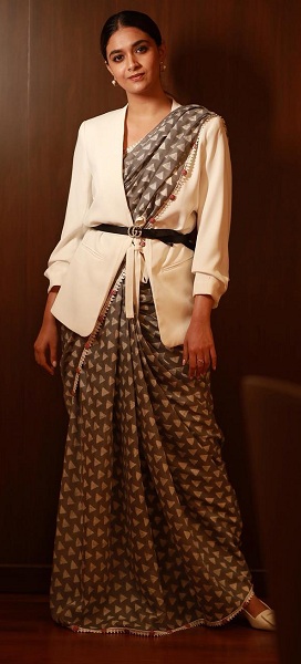 Keerthi Suresh in Saree - 15 Unseen and Glamorous Pics