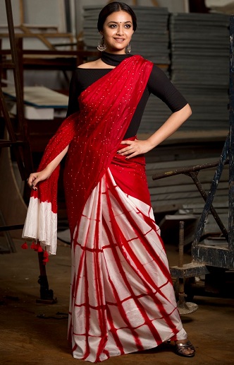 Keerthi Suresh in Saree - 15 Unseen and Glamorous Pics