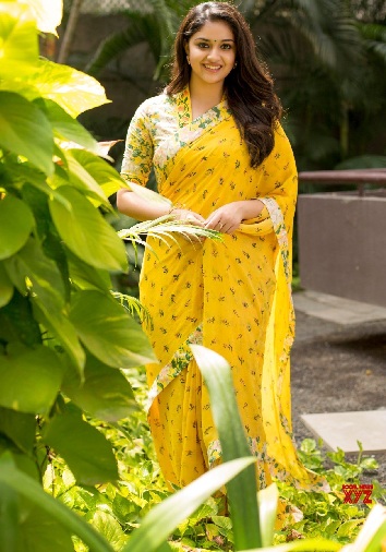 Keerthi Suresh in Saree - 15 Unseen and Glamorous Pics