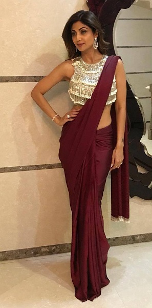 25 Gorgeous Looks of Shilpa Shetty in Saree - Latest Pics