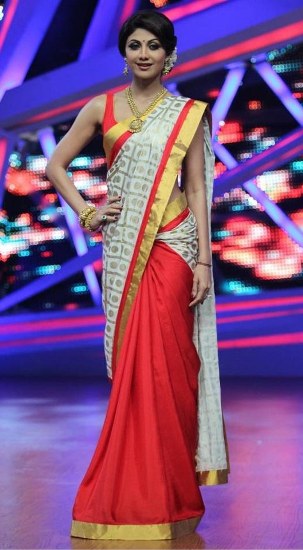 25 Gorgeous Looks of Shilpa Shetty in Saree - Latest Pics