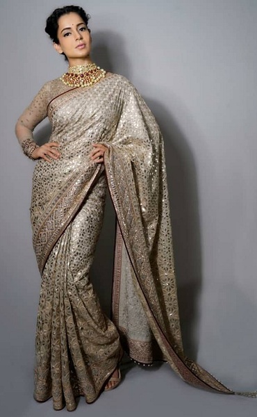 15 Stunning Looks of Kangana Ranaut in Saree - Latest Collection