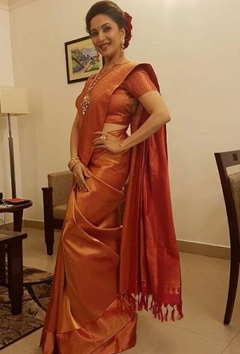 Beautiful Looks of Madhuri Dixit in Saree With Pictures | I Fashion Styles
