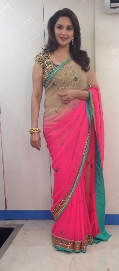 Beautiful Looks of Madhuri Dixit in Saree With Pictures | I Fashion Styles