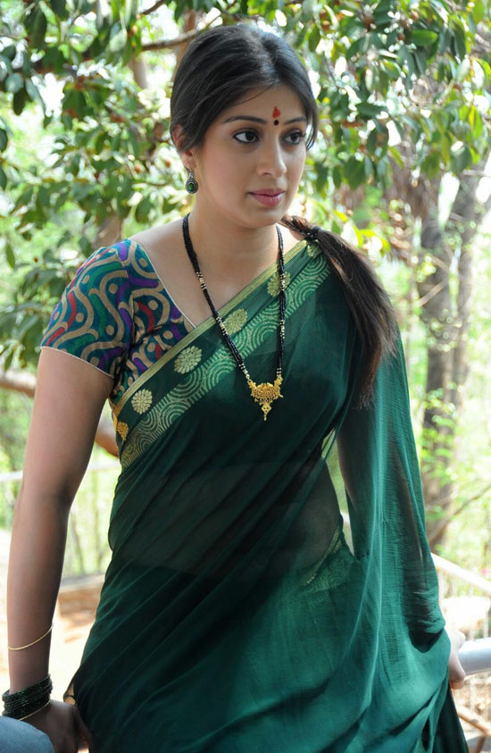 50 Hot Looking South Indian Heroines Saree Designs Pics 2025