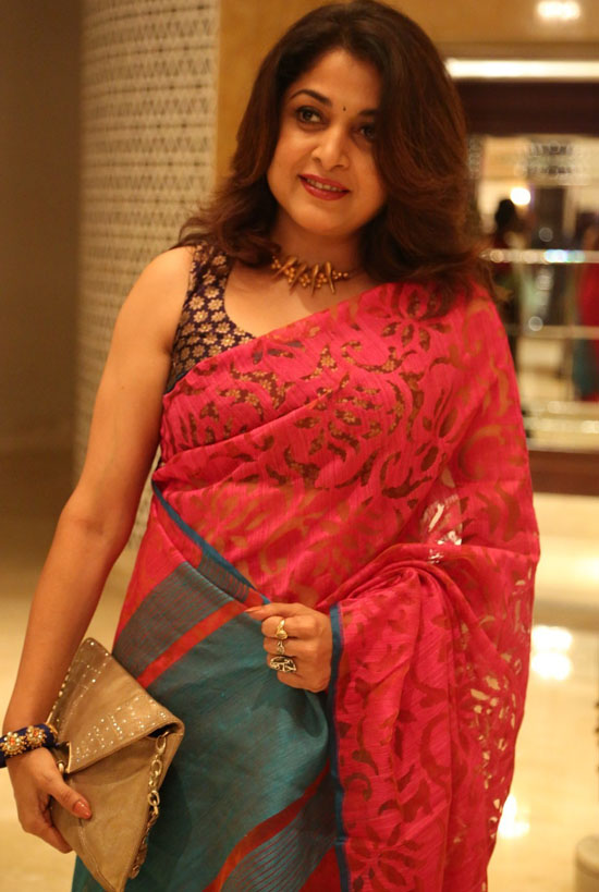 50 Hot Looking South Indian Heroines Saree Designs Pics 2025