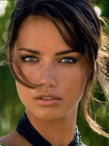 Adriana Lima Beauty Tips and Secrets | I Fashion Styles