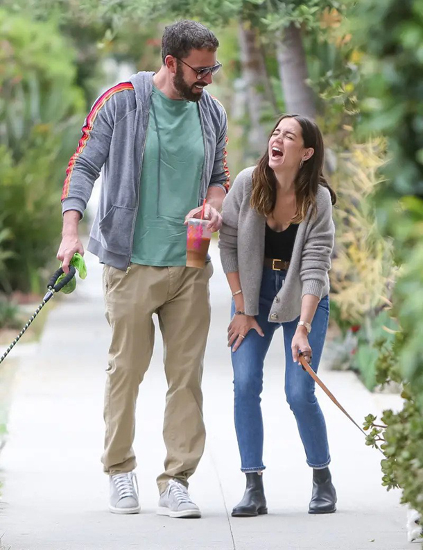 18 Pictures of Ana de Armas Hot Clothing Choices 2025