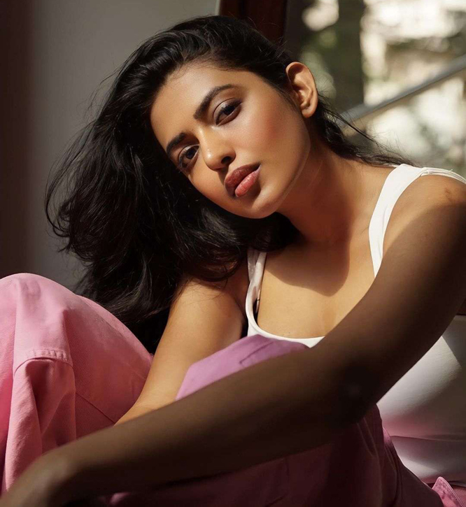 40 Hottest Heroines in Tamil Film Industry (Kollywood)