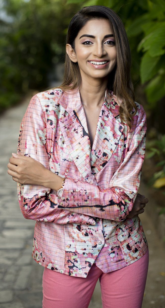 40 Hottest Heroines in Tamil Film Industry (Kollywood)