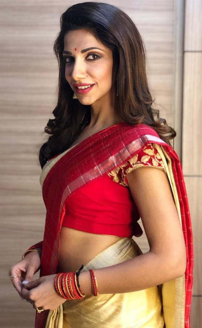 40 Hottest Heroines in Tamil Film Industry (Kollywood)