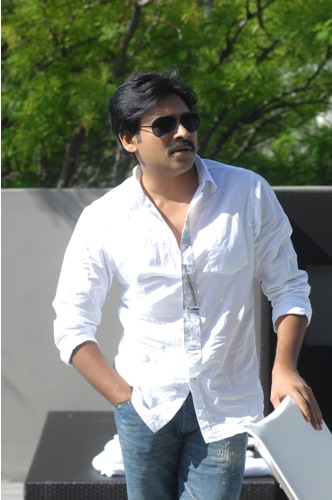 10 Unseen Pictures of Pawan Kalyan with and without Makeup