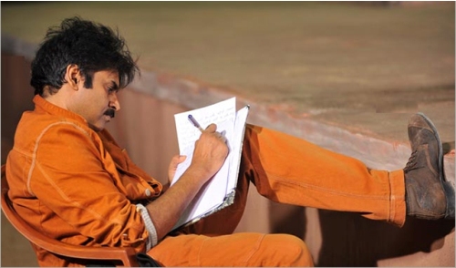 10 Unseen Pictures of Pawan Kalyan with and without Makeup