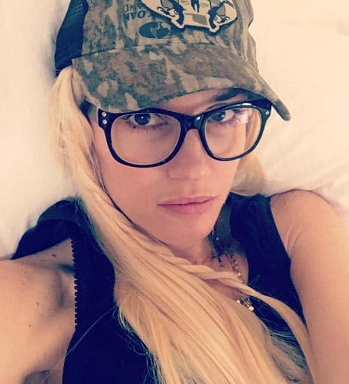 10 Recent Gwen Stefani Without Makeup Pictures