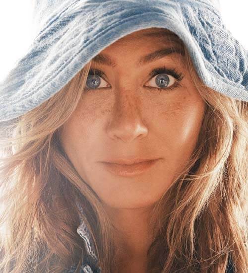 12 Latest Pictures of Jennifer Aniston without Makeup