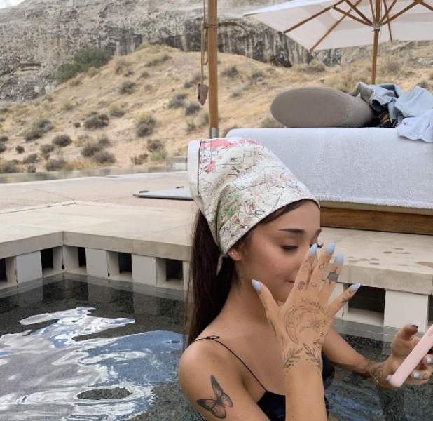 Ariana Grande Without Makeup: How Does She Looks?