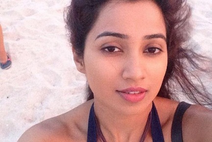 10 Pictures of Shreya Ghoshal without Makeup | I Fashion Styles