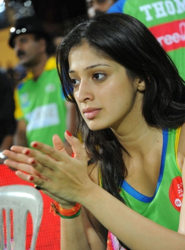 13 Best Pictures of Lakshmi Rai Without Makeup | I Fashion Styles