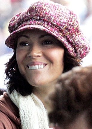 Top 10 Pictures of Alyssa Milano without Makeup