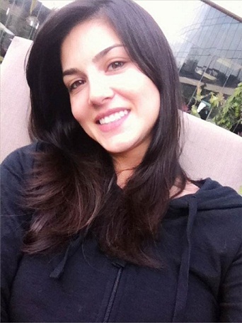 Top 9 Pictures of Sunny Leone without Makeup | I Fashion Styles