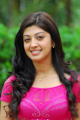 Top 9 Pranitha Without Makeup | I Fashion Styles