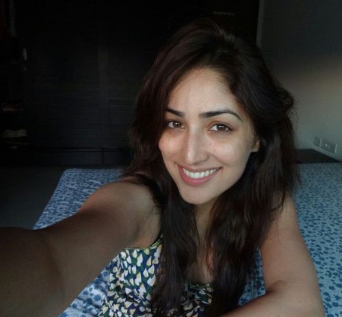 Top 9 Yami Gautam Without Makeup Pictures | I Fashion Styles