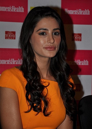 10 Pictures of Nargis Fakhri without Makeup | I Fashion Styles