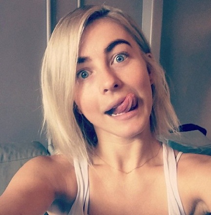 14 Gorgeous Pictures of Julianne Hough Without Makeup | I Fashion Styles