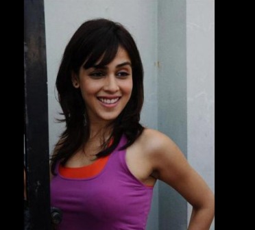 9 Unseen Pictures of Genelia D’souza Without Makeup | I Fashion Styles