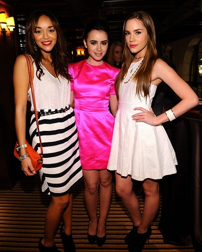 14 Sensational Pictures of Lily Collins With No Makeup | I Fashion Styles