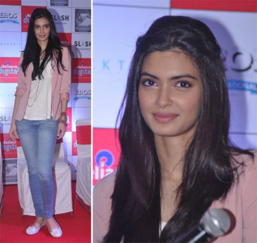 Top 12 Diana Penty Without Makeup | I Fashion Styles