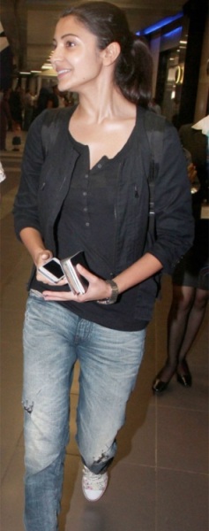 15 Best Anushka Sharma Without Makeup Photos | I Fashion Styles