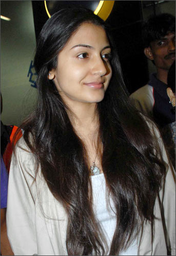 15 Best Anushka Sharma Without Makeup Photos | I Fashion Styles