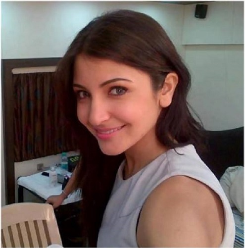 15 Best Anushka Sharma Without Makeup Photos | I Fashion Styles