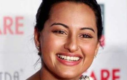 10 Best Images Of Sonakshi Sinha Without Makeup | I Fashion Styles