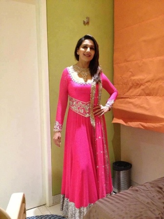 10 Best Images of Madhuri Dixit Without Makeup | I Fashion Styles