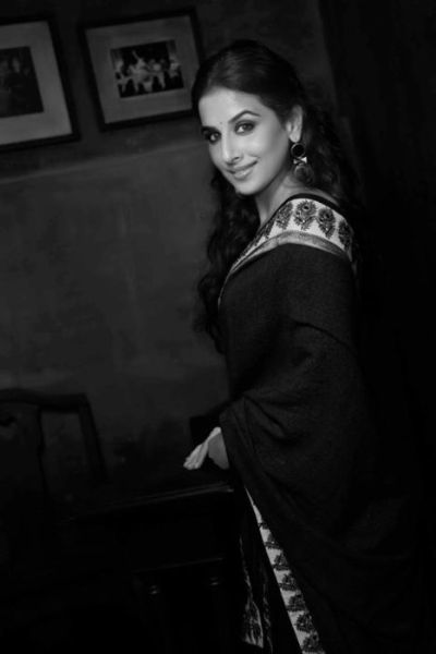 9 Pictures of Vidya Balan with and without Makeup