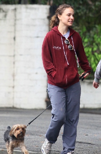 15 Pictures of Natalie Portman without Makeup