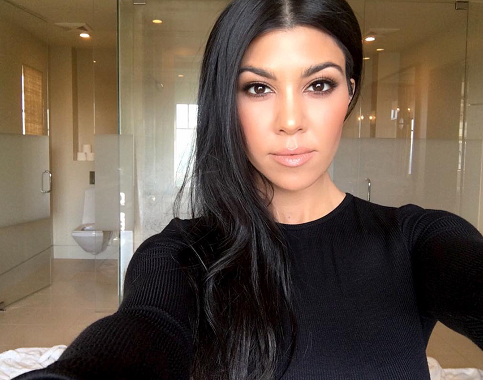 13 Sizzling Pictures of Kourtney Kardashian Without Makeup