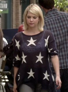 10 Stunning Makeup-Free Looks of Pretty Ashley Benson