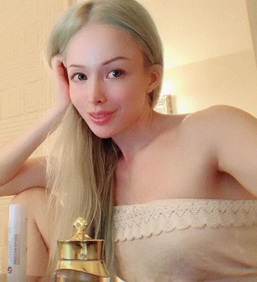 10 Trending Valeria Lukyanova No Makeup Looks