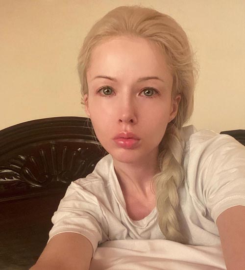 10 Trending Valeria Lukyanova No Makeup Looks