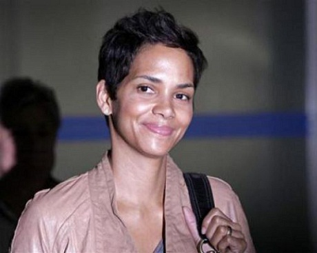 10 Pictures of Halle Berry without Makeup | I Fashion Styles