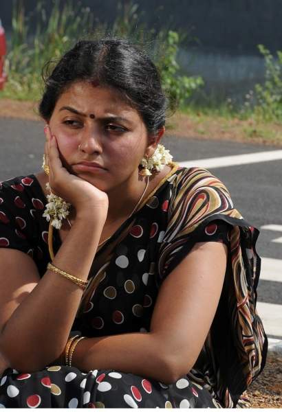 Top 8 Without Makeup Pictures of Actress Anjali | I Fashion Styles